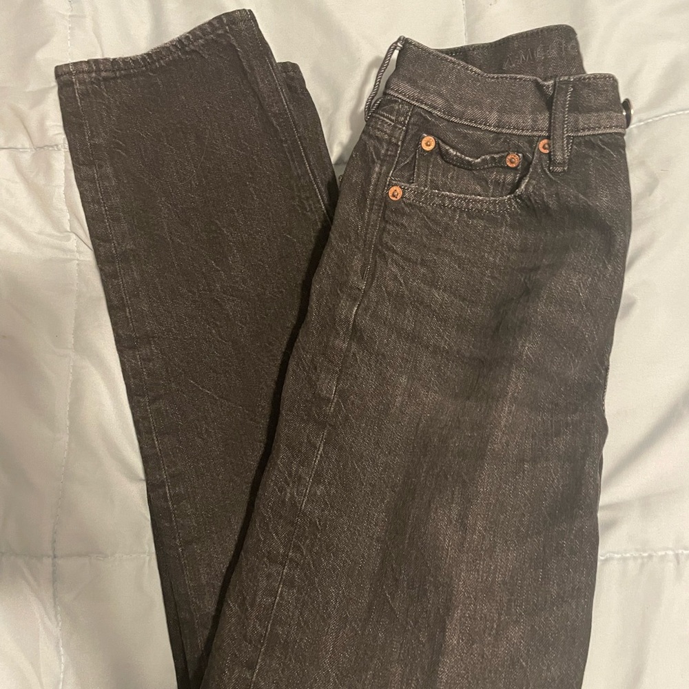 American eagle mom jeans